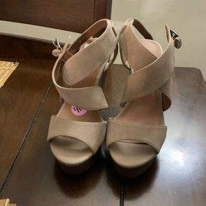 Indigo shoes 5.5 sand color